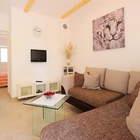 Apartman Sonja 1 *